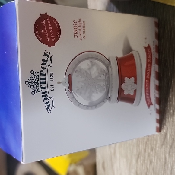 1939 edition vintage christmas And Snowglobe - Picture 2 of 6